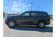 $35649 : Jeep Grand Cherokee 2024 4x4 thumbnail