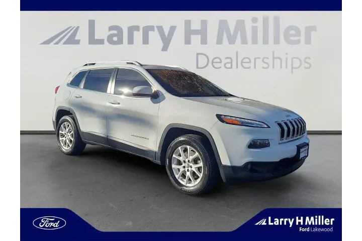 $10000 : Jeep Cherokee 2015 4x4 Latit image 7