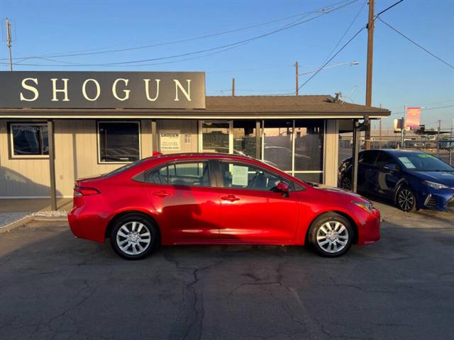 $20995 : 2021 Corolla LE image 8