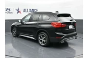 $12988 : BMW X1 2017 sDrive28i 4dr SU thumbnail