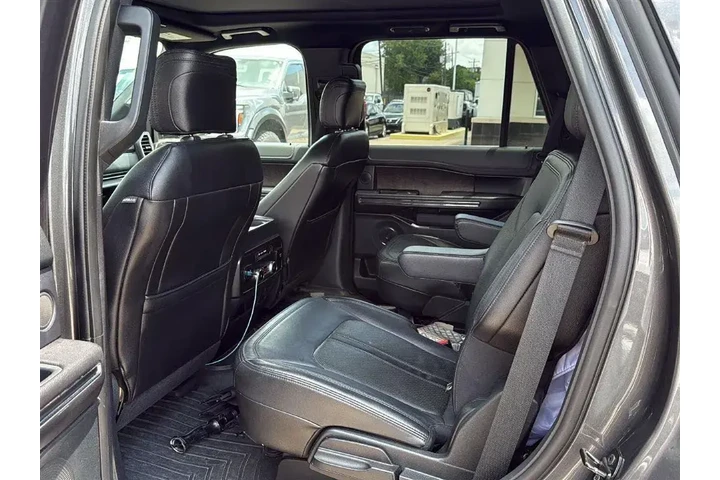 $19991 : Ford Expedition 2018 4x2 Lim image 3