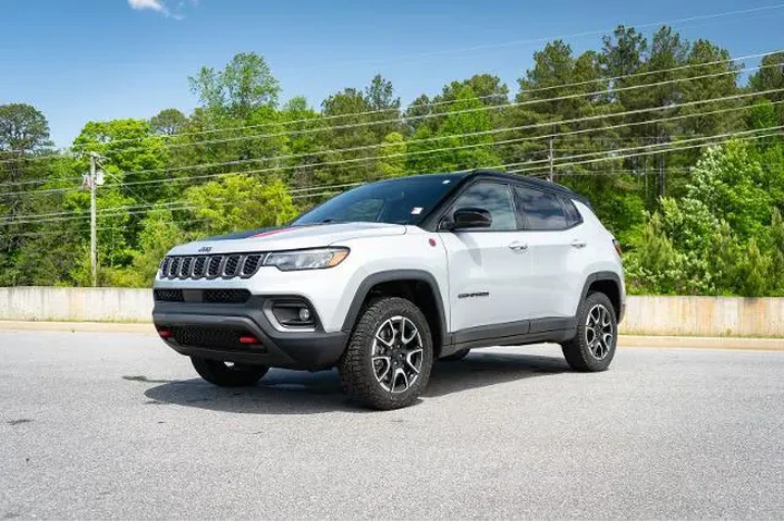 $25987 : Jeep Compass 2024 4x4 Trailh image 3