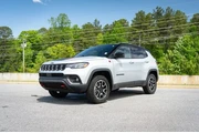 $25987 : Jeep Compass 2024 4x4 Trailh thumbnail