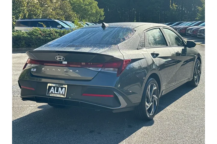 $17420 : Hyundai ELANTRA 2025 SEL Spo image 5