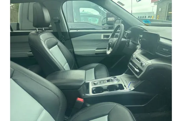 $36453 : Ford Explorer 2023 AWD XLT 4 image 5
