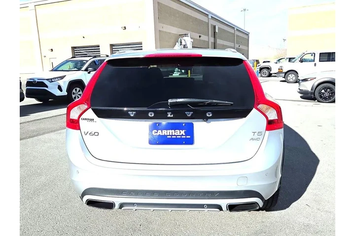 $18998 : Volvo V60 Cross Country 2018 image 6