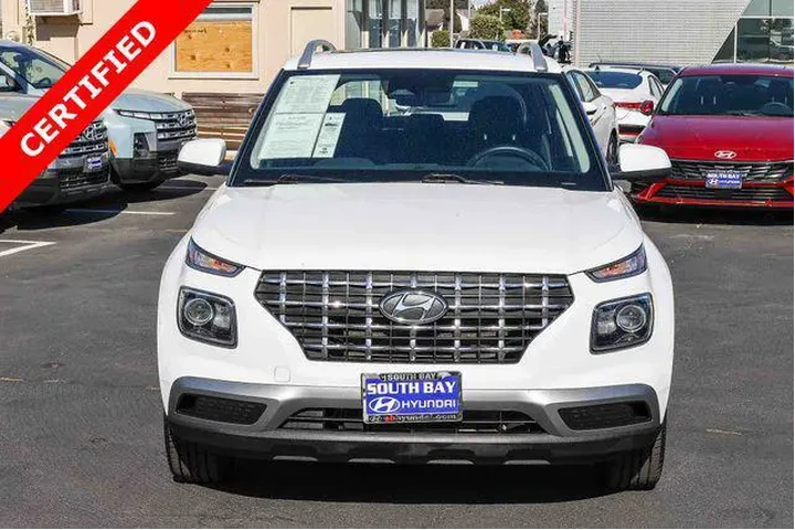 $16798 : Hyundai VENUE 2023 SEL 4dr C image 2