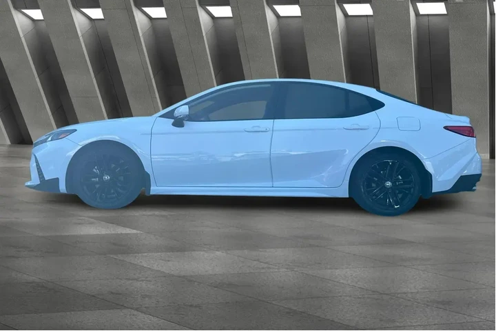 $29200 : Toyota Camry 2025 SE 4dr Sed image 8