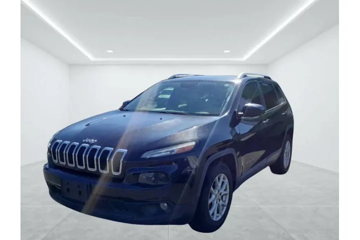 $8200 : 2014 Cherokee Latitude image 2