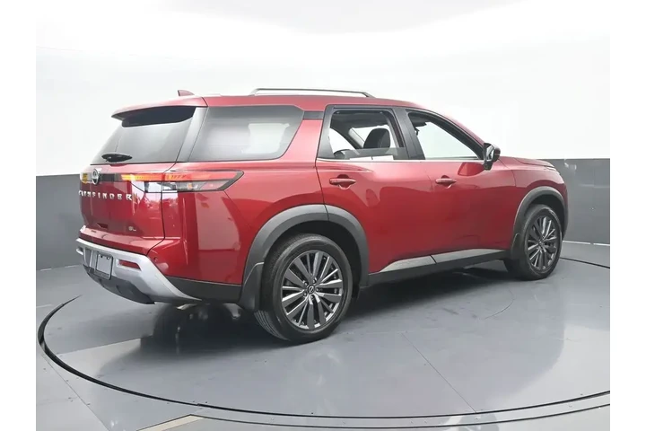 $30994 : Nissan Pathfinder 2024 SL 4d image 6