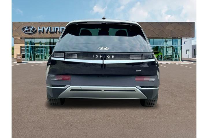 $27990 : Hyundai IONIQ 5 2024 AWD SEL image 6