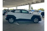 $20995 : Hyundai KONA 2024 SE 4dr Cro thumbnail