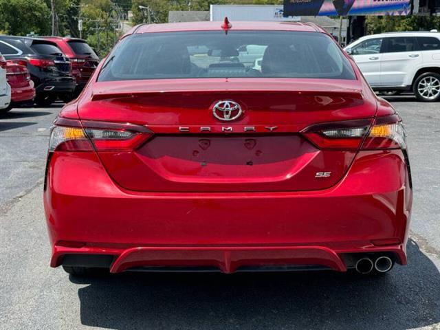 $18495 : 2021 Camry SE image 8