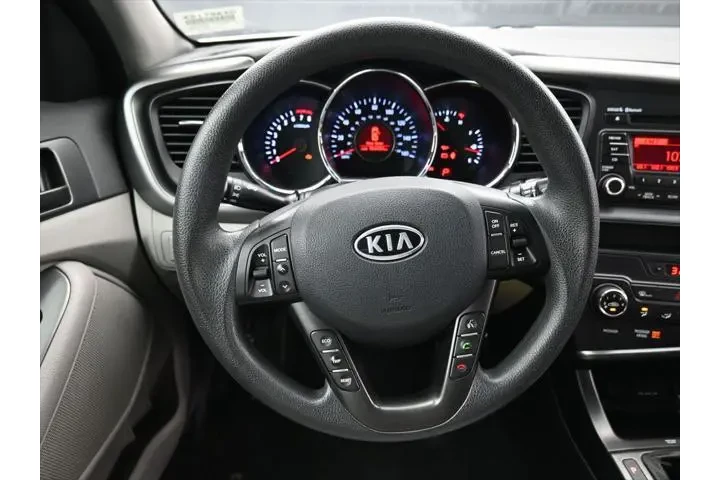 $6898 : Kia Optima 2011 LX 4dr Sedan image 3