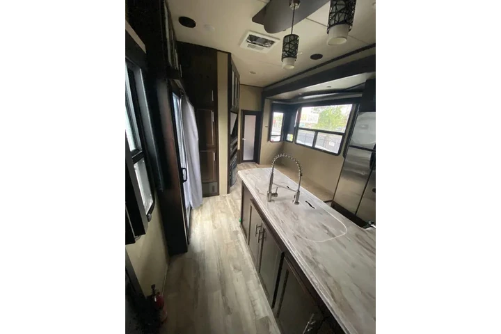 $48000 : 2016 Forest River XLR Thunder image 6
