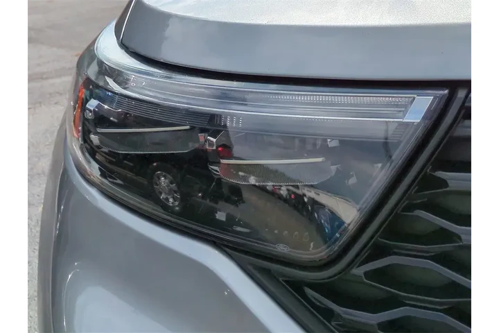 $31577 : Ford Explorer 2021 AWD ST 4d image 10