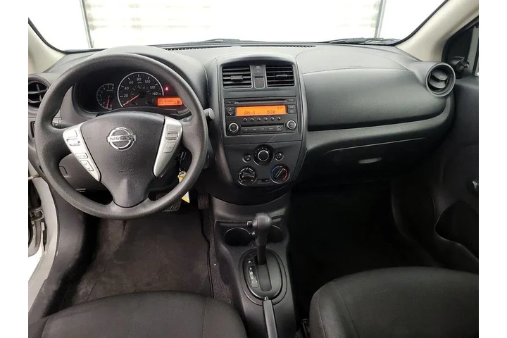 $9998 : Nissan Versa 2015 1.6 S 4dr image 9