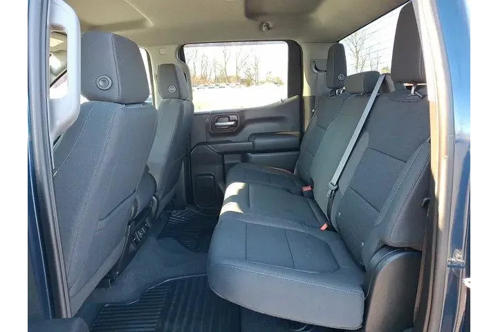 $32900 : Chevrolet Silverado 1500 202 image 10