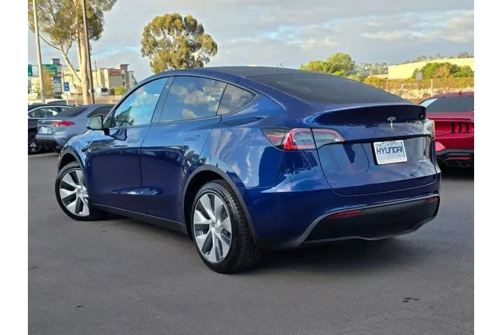 $29506 : Tesla Model Y 2021 AWD Long image 7