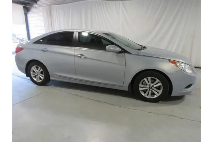 $10877 : Hyundai SONATA 2011 GLS 4dr image 7