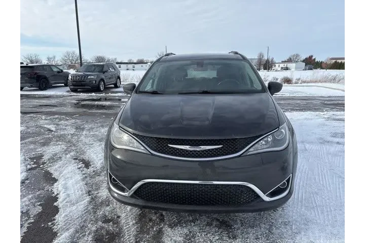 $19367 : Chrysler Pacifica 2019 Touri image 2