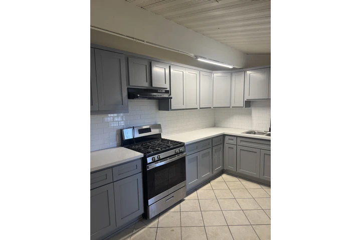 $2700 : Victorville image 8
