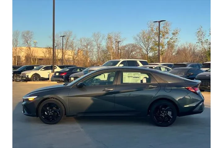 $24499 : Hyundai ELANTRA 2026 SEL Spo image 6