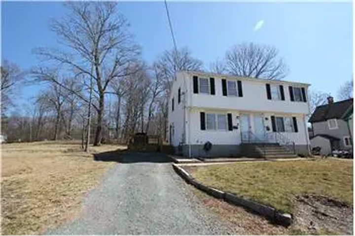 $2600 : Rental property with 2 bedro image 1