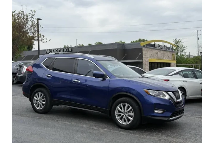 $9995 : 2017 Rogue SV image 4