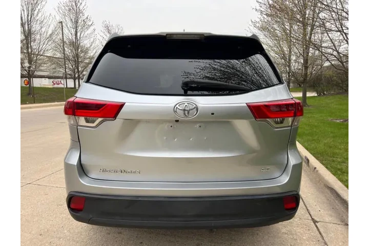 $20997 : 2019 Highlander LE image 6