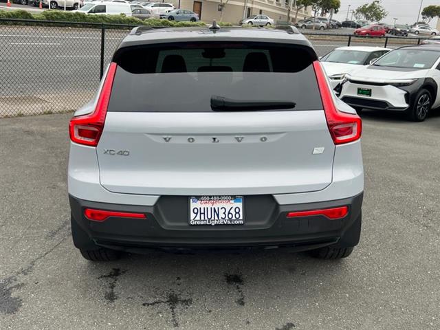 $33500 : Used 2022 XC40 Recharge P8 eA image 7