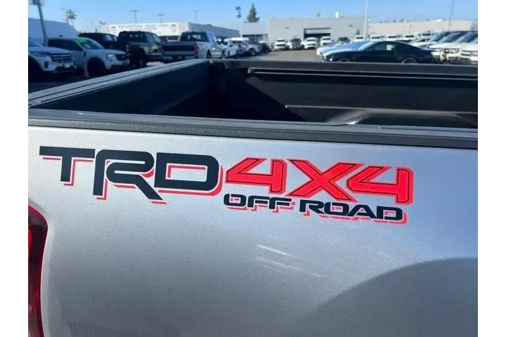 $34988 : Toyota Tacoma 2019 4x4 TRD O image 4