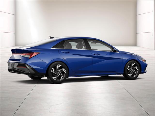 $31140 : New 2024 Hyundai ELANTRA HYBR image 8