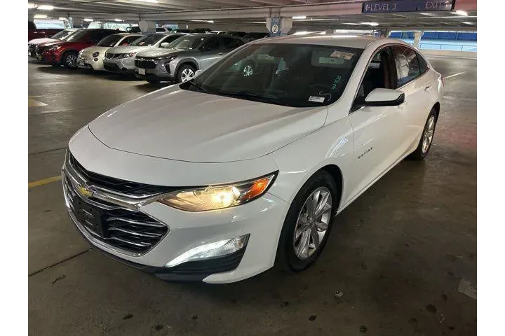 $15499 : Chevrolet Malibu 2020 LT 4dr image 4