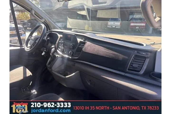 $32475 : Ford Transit 2024 250 3dr SW image 10