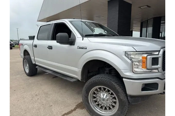 $18833 : Ford F-150 2019 4x4 XL 4dr S image 9