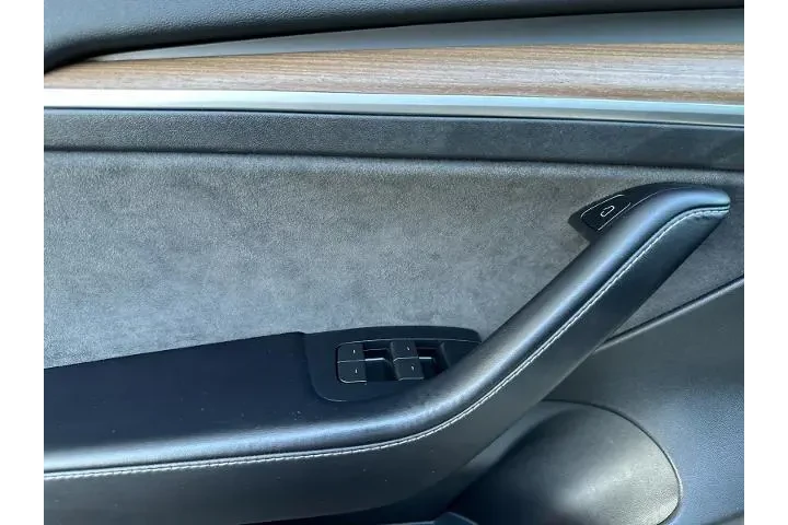 $25420 : Tesla Model 3 2023 4dr Sedan image 10