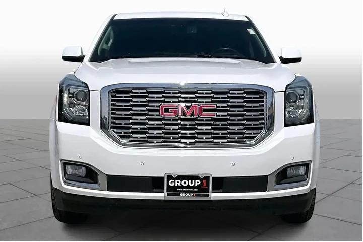 $32235 : GMC Yukon 2019 4x4 Denali 4d image 4