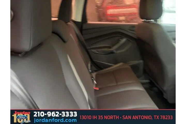 $8477 : Ford Escape 2016 S 4dr SUV image 8