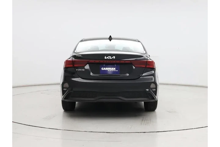 $18998 : Kia Forte 2024 LXS 4dr Sedan image 6