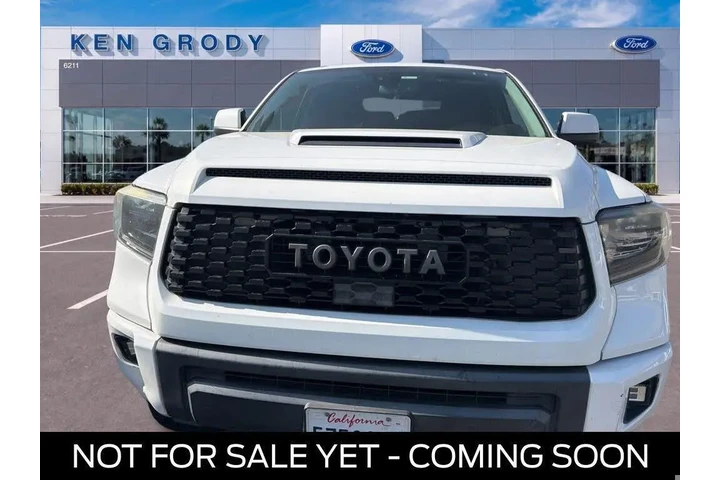 $38256 : Toyota Tundra 2019 4x4 TRD P image 1