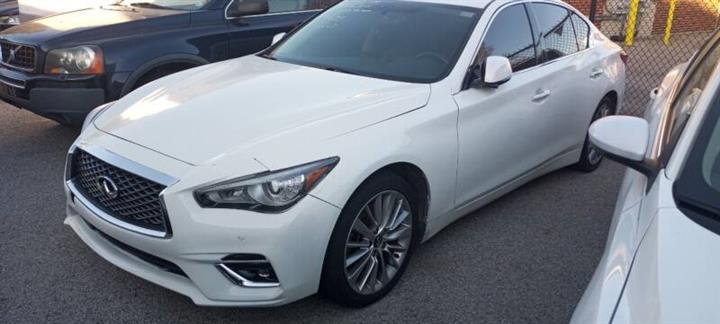 $12900 : 2019 Q50 3.0T Luxe image 1