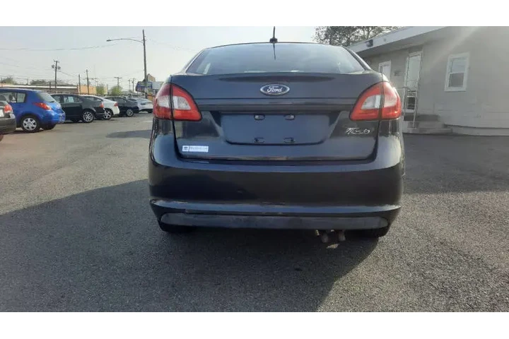 $2995 : 2011 Fiesta S image 6