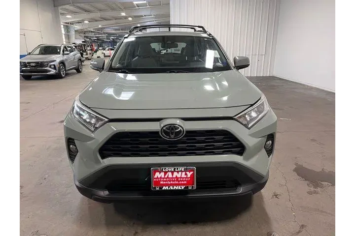 $23952 : Toyota RAV4 2019 XLE Premium image 8