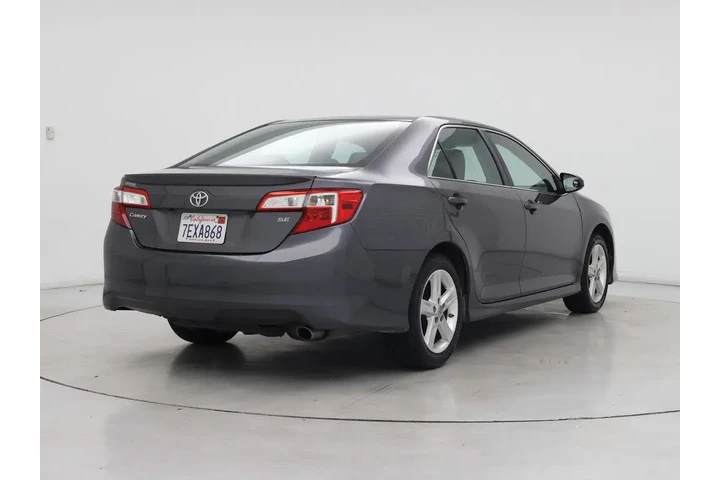 $15998 : Toyota Camry 2014 SE 4dr Sed image 8
