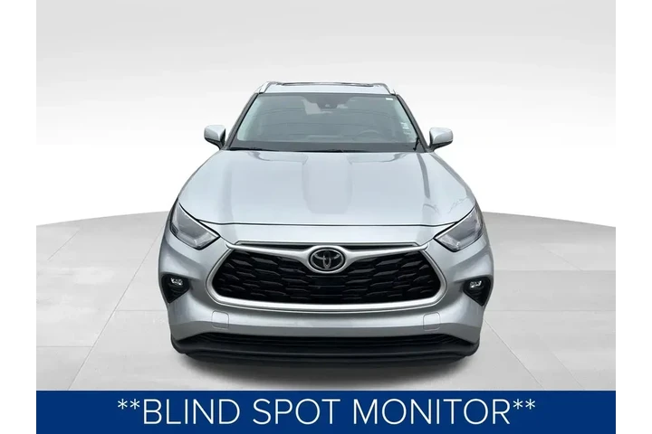 $35650 : Toyota Highlander 2023 LE 4d image 10