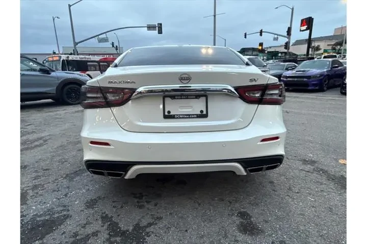 $26498 : Nissan Maxima 2023 3.5 SV 4d image 8