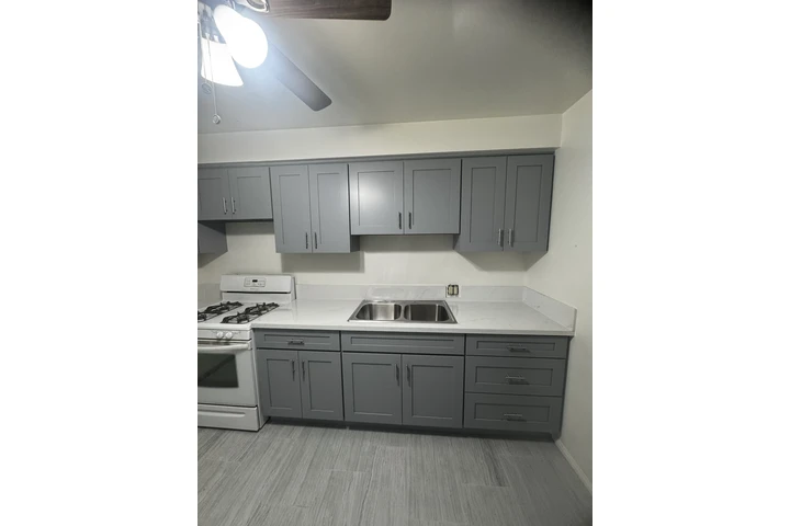 Installation de Gabinetes image 8