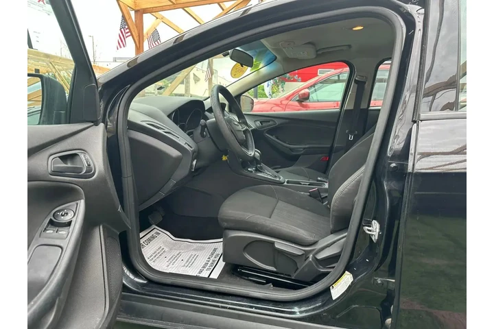 $6800 : 2017 FORD FOCUS2017 FORD FOCUS image 4