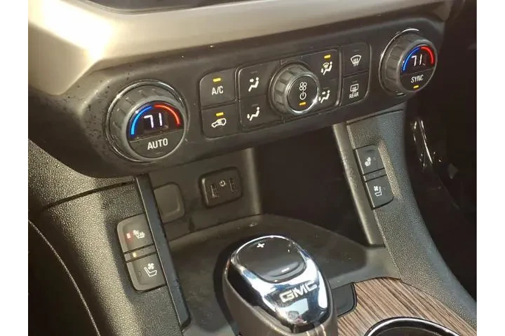 $21319 : GMC Acadia 2019 Denali 4dr S image 8